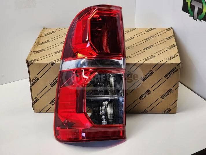 უკანა ფარი TOYOTA Hilux 2005-2023 პატარა ფოტო 10