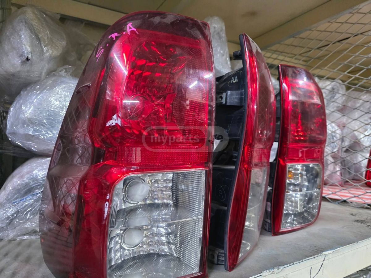 უკანა ფარი TOYOTA Hilux 2005-2023 პატარა ფოტო 9