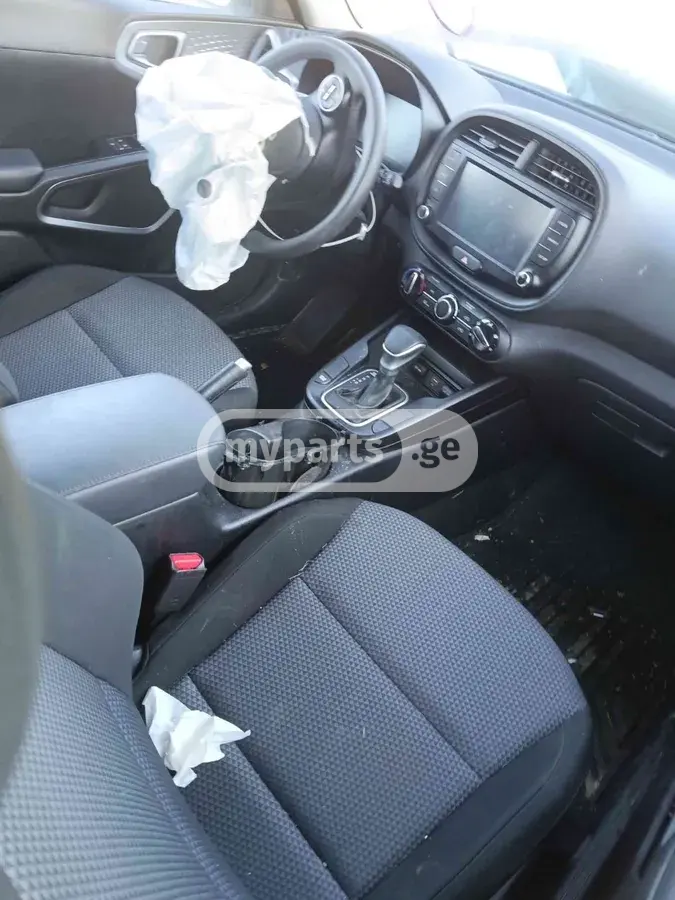 დაშლილი მანქანა KIA SOUL 2023 2.0 პატარა ფოტო 6