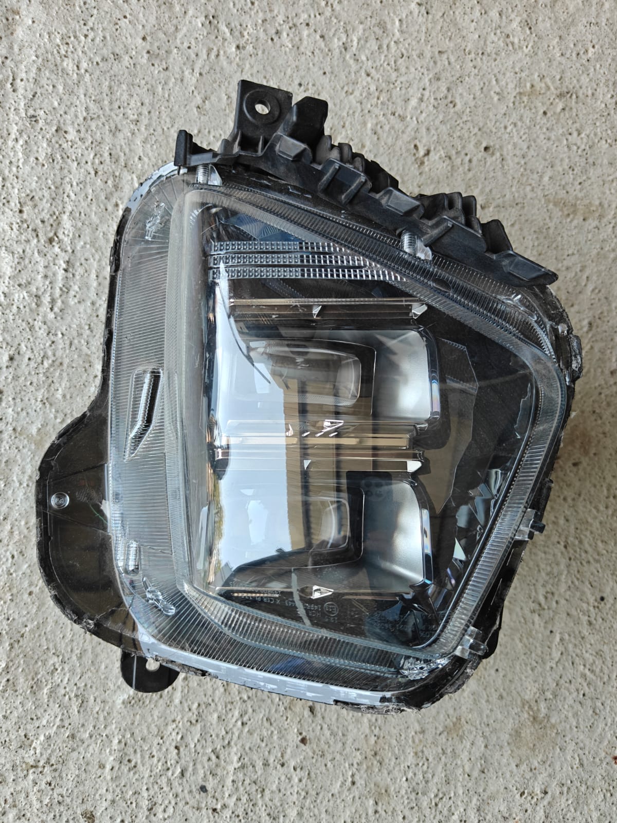 Hyundai Tucson 2021-2024 მარჯვენა ორლინზიანი წინა ფარი — კოდი 249 მთავარი ფოტო