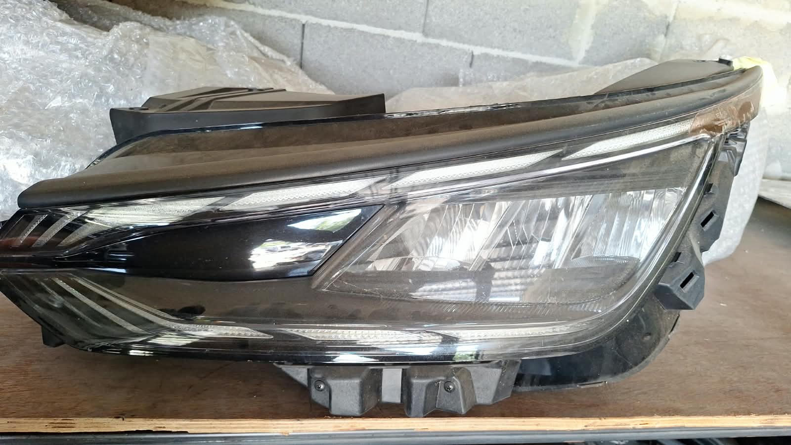 Kia EV6 2021-2023 მარცხენა ჩვეულებრივი წინა ფარი — კოდი 247 მთავარი ფოტო