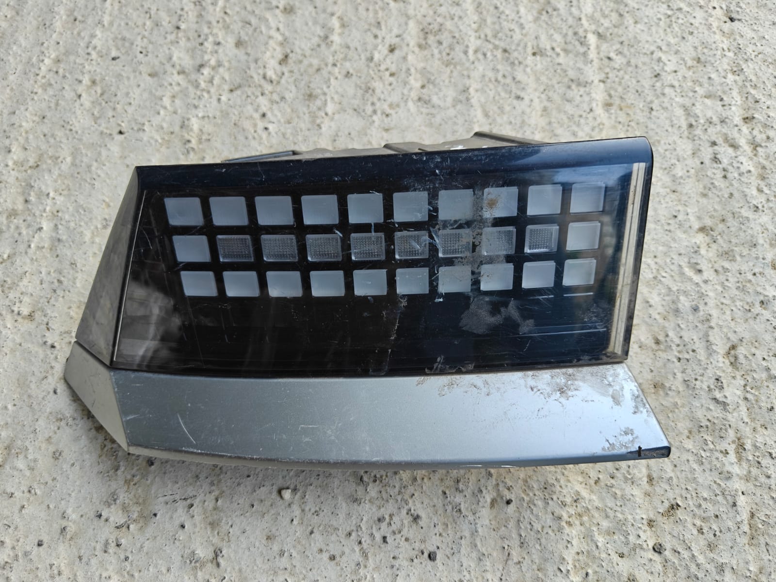 Hyundai Ioniq 5 2022-2025 მარცხენა კრილოს მაშუქი — კოდი 315 მთავარი ფოტო