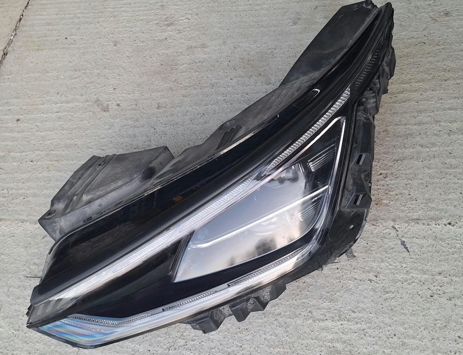 Kia EV6 2021-2023 მარცხენა LED წინა ფარი — კოდი 227 მთავარი ფოტო