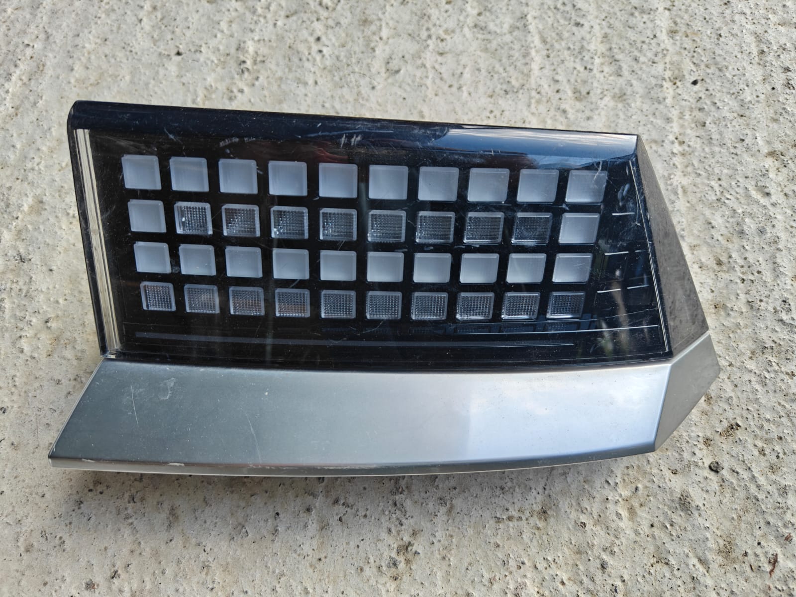 Hyundai Ioniq 5 2022-2025 მარჯვენა კრილოს მაშუქი — კოდი 314 მთავარი ფოტო