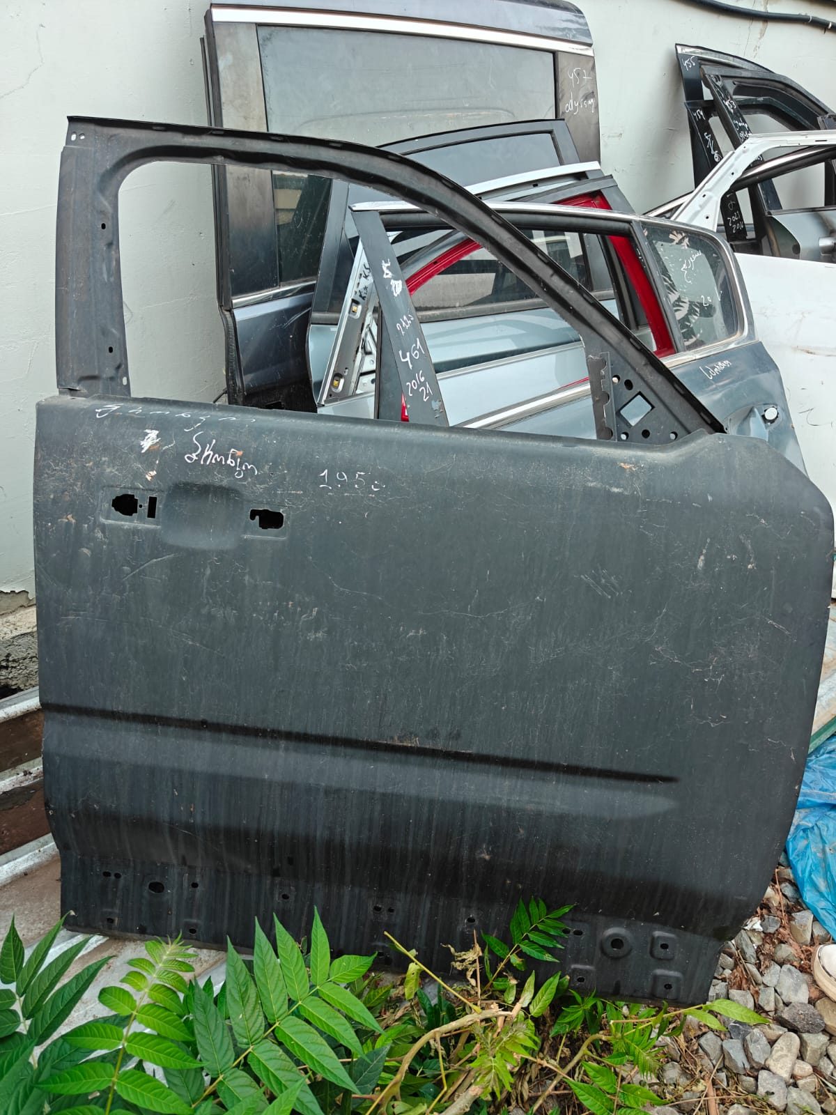 წინა მარჯვენა Ford Bronco Sport მთავარი ფოტო