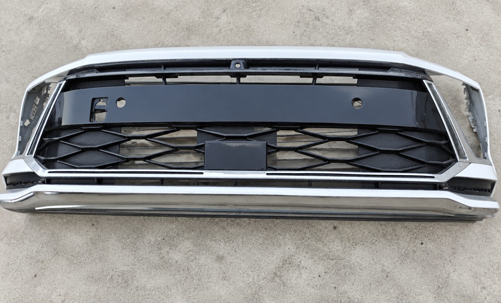 წინა ბამპერი Hyundai Sonata მთავარი ფოტო