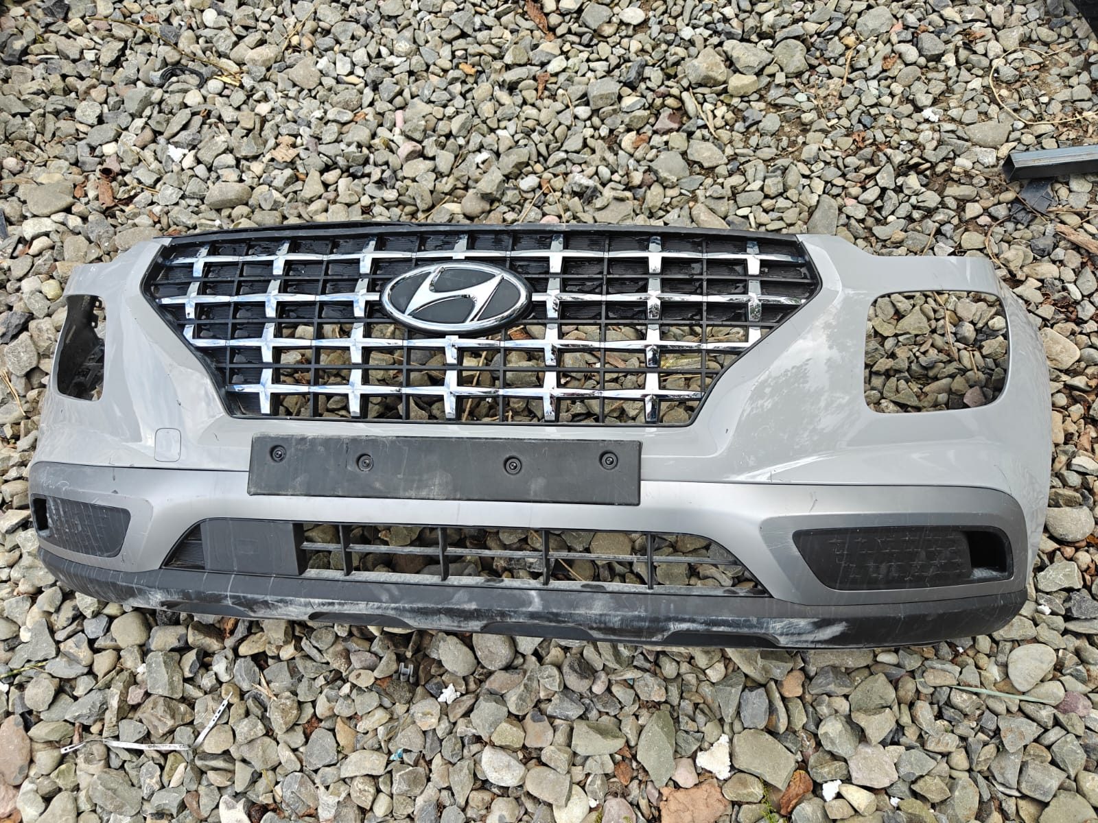 წინა ბამპერი Hyundai Venue პატარა ფოტო 2