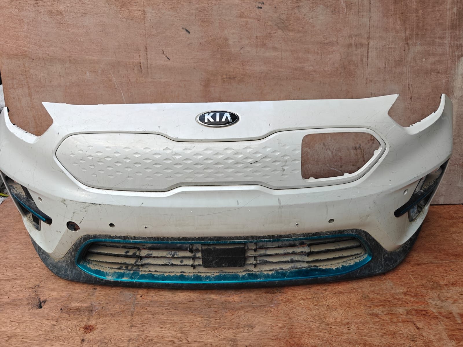 წინა ბამპერი Kia Niro EV პატარა ფოტო 2