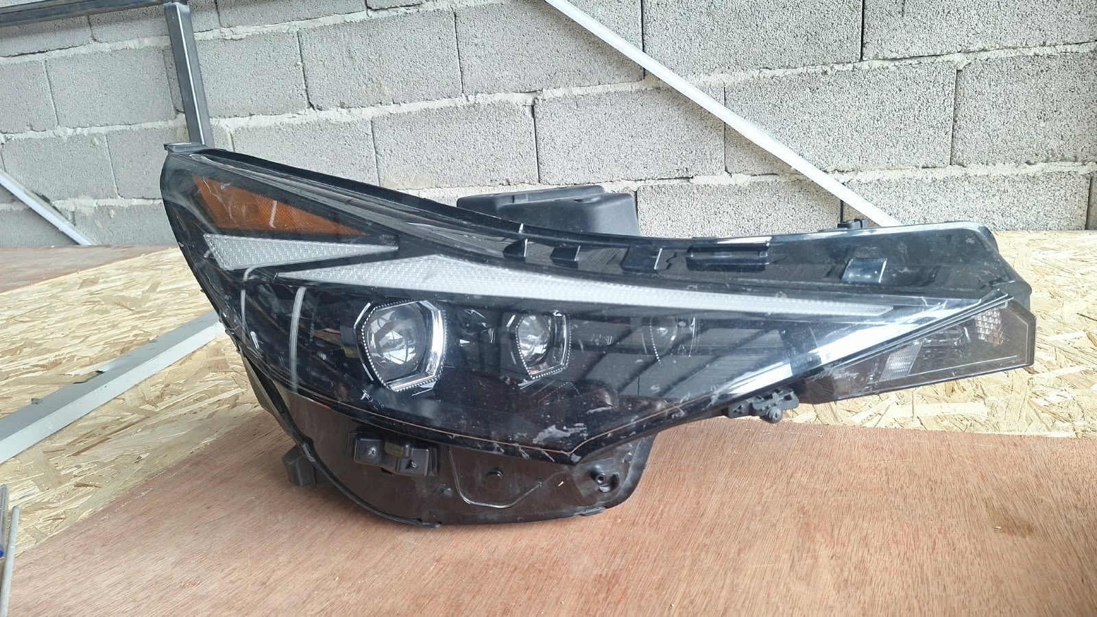 წინა ფარი Hyundai Elantra მთავარი ფოტო